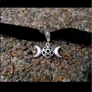 Sterling Pentagram Moon Choker